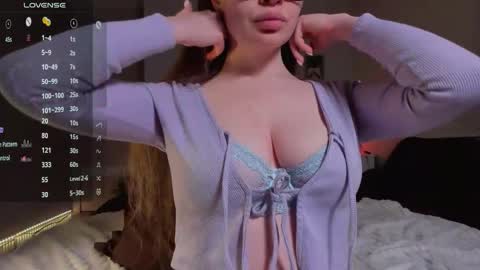 lissa_rose online show from November 2025 04:18:01 PM