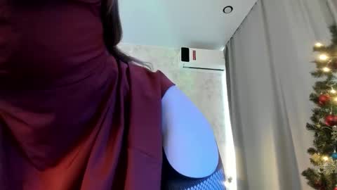 Lissa online show from December 2025 07:17:02 AM