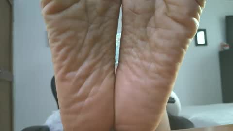 Snapshot of lissafeethot chatting on November 2025 08:20:02 PM Lissafeethot online show from November 2025 08:20:02 PM