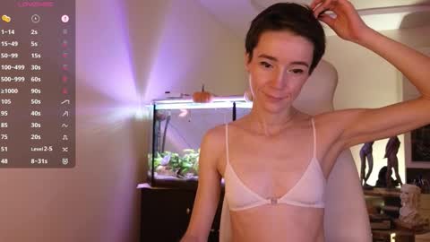 Alisa online show from November 2025 09:17:02 PM