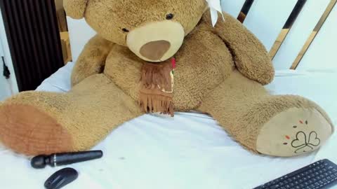 Ashley online show from January 2025 06:27:01 PM