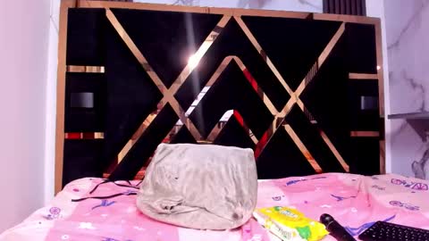 Ashley online show from December 2025 06:36:02 PM