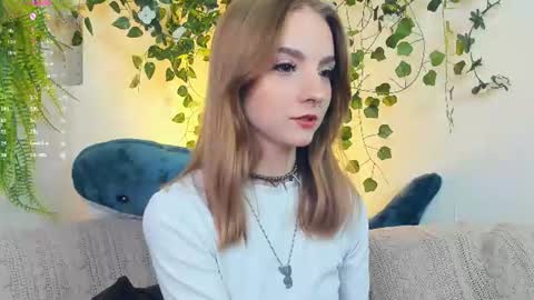 Snapshot of little__caprice chatting on July 2026 07:59:01 AM Bella online show from July 2026 07:59:01 AM