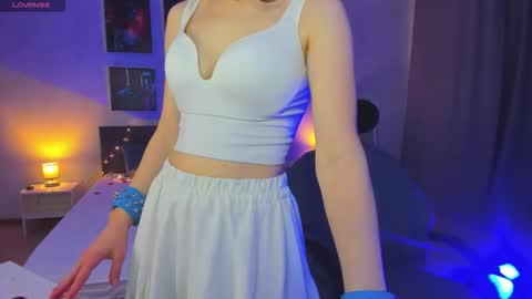 Snapshot of little__isabel chatting on February 2026 01:37:01 AM Isabel online show from February 2026 01:37:01 AM