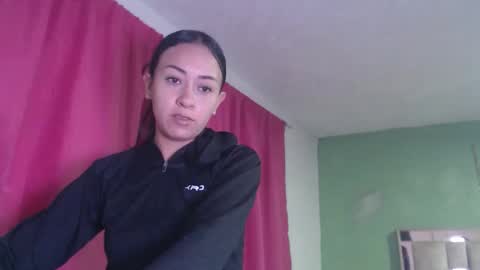 Aliciaparaisss online show from November 2025 02:01:02 AM