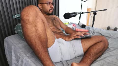 Little bear - give my room a like thanks. online show from March 2026 03:14:01 PM