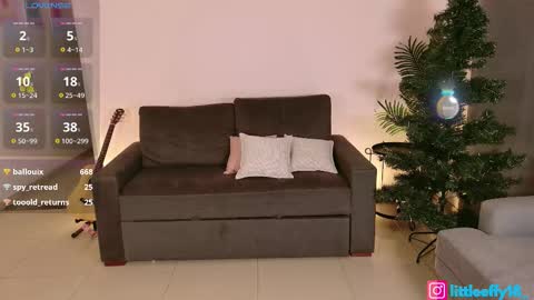 Little Effy online show from December 2025 01:00:02 AM