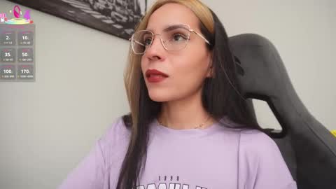 Snapshot of little_eli chatting on October 2025 07:16:01 PM Help me reach 100 likes online show from October 2025 07:16:01 PM