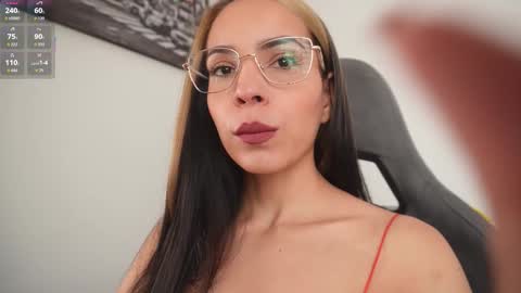 Snapshot of little_eli chatting on November 2025 07:13:02 PM Help me reach 100 likes online show from November 2025 07:13:02 PM