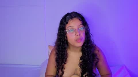 little_lilith_apple online show from November 2025 07:35:01 PM