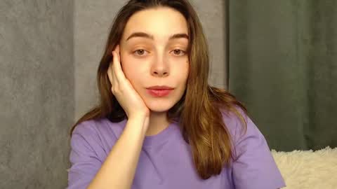 Mia   Im online every day 1530 PM in New York  2030 PM in London online show from December 2024 08:18:01 PM