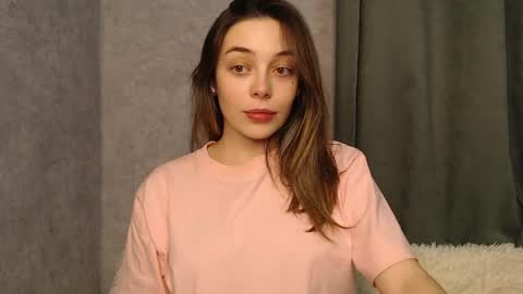 Mia   Im online every day 1530 PM in New York  2030 PM in London online show from December 2024 08:32:01 PM