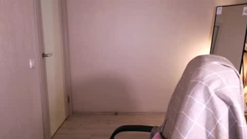 Snapshot of little_pretty_woman chatting on September 2025 04:30:01 PM little_pretty_woman online show from September 2025 04:30:01 PM