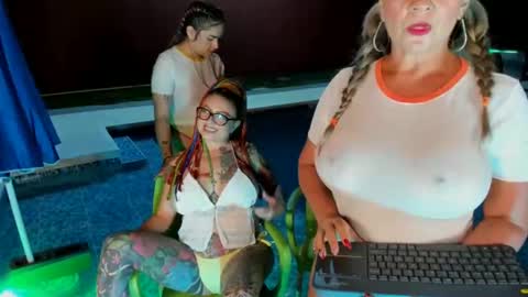 Snapshot of little_sharol chatting on January 2025 01:11:01 AM Sharol  online show from January 2025 01:11:01 AM