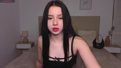 Snapshot of little_sweet1ie chatting on February 2026 02:51:01 PM little_sweet1ie online show from February 2026 02:51:01 PM