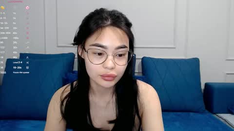 Snapshot of little_v1rgin_angel chatting on March 2025 12:04:02 PM Kwan online show from March 2025 12:04:02 PM