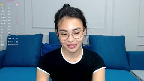 Snapshot of little_v1rgin_angel chatting on October 2025 05:13:02 PM Kwan online show from October 2025 05:13:02 PM