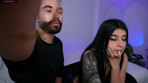 Snapshot of little_vannesaa chatting on December 2024 02:13:02 AM little_vannesaa online show from December 2024 02:13:02 AM