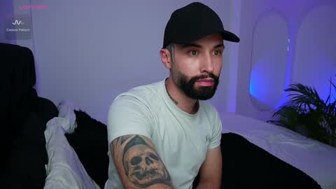 Snapshot of little_vannesaa chatting on December 2024 02:38:02 AM little_vannesaa online show from December 2024 02:38:02 AM