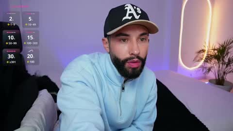 Snapshot of little_vannesaa chatting on February 2025 03:39:02 AM little_vannesaa online show from February 2025 03:39:02 AM