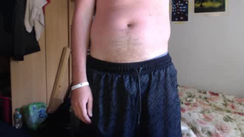 Snapshot of littlealien7 chatting on December 2024 05:44:01 AM littlealien7 online show from December 2024 05:44:01 AM