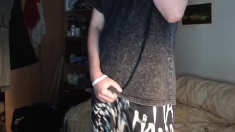 Snapshot of littlealien7 chatting on October 2025 09:27:02 PM littlealien7 online show from October 2025 09:27:02 PM