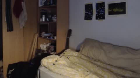 Snapshot of littlealien7 chatting on October 2025 02:08:01 PM littlealien7 online show from October 2025 02:08:01 PM