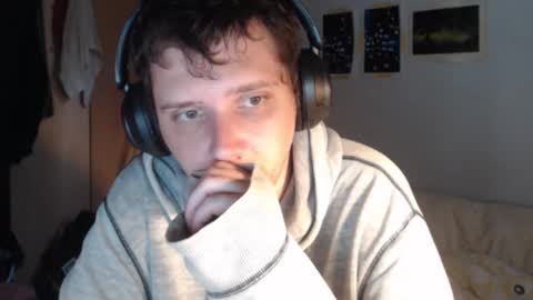 Snapshot of littlealien7 chatting on October 2025 12:22:02 AM littlealien7 online show from October 2025 12:22:02 AM