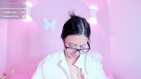 Ari online show from March 2025 10:04:02 PM