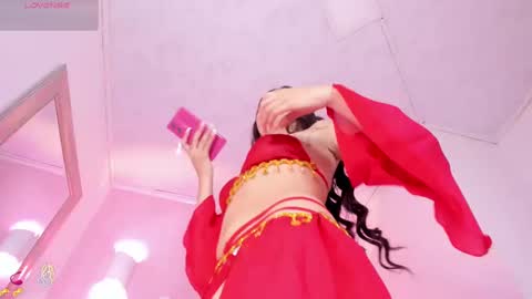 Ari online show from March 2025 07:05:02 PM