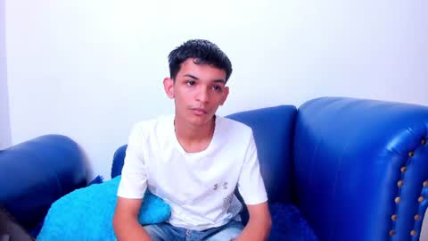 Snapshot of littlecum18 chatting on June 2026 12:31:01 PM Pipe online show from June 2026 12:31:01 PM