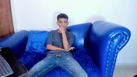 Snapshot of littlecum18 chatting on July 2026 12:18:02 PM Pipe online show from July 2026 12:18:02 PM