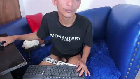 Snapshot of littlecum18 chatting on July 2026 02:20:01 PM Pipe online show from July 2026 02:20:01 PM
