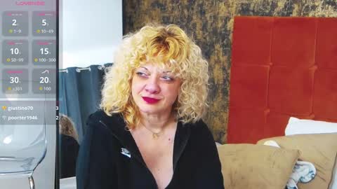 LittleCurlyGirll online show from February 2026 07:11:01 PM