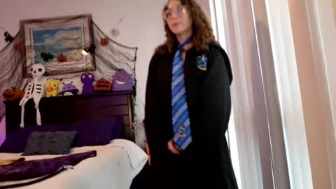 littledeathtrap online show from October 2025 10:29:02 PM