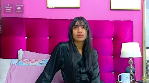Snapshot of littlee_emilyy_ chatting on June 2026 12:47:01 AM Emily online show from June 2026 12:47:01 AM