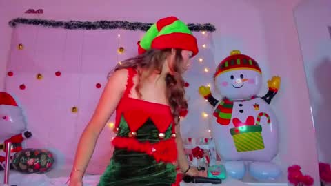 littlee_emma_ online show from December 2024 11:11:02 AM