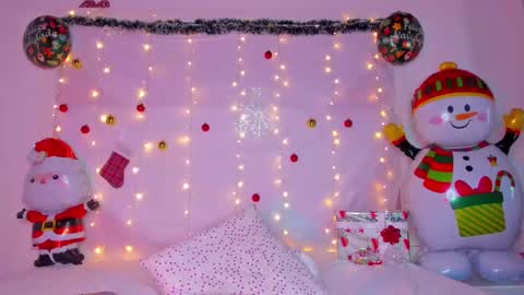 littlee_emma_ online show from December 2024 09:16:02 AM