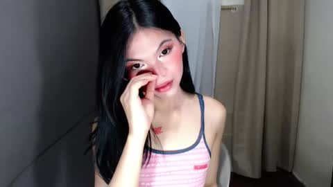 littlelace_ online show from February 2026 07:23:01 PM