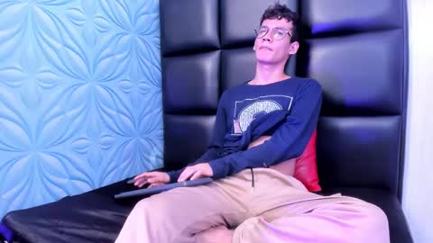 MAX online show from September 2025 12:16:01 PM