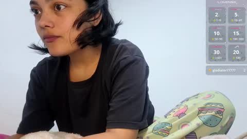 Melia online show from November 2025 05:00:01 PM