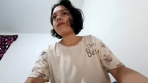 Melia online show from November 2025 07:18:02 PM