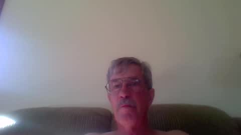 Snapshot of littlepetey17 chatting on September 2025 03:49:01 PM littlepetey17 online show from September 2025 03:49:01 PM