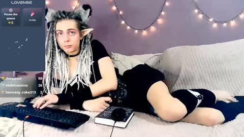 Felix online show from February 2025 08:09:01 PM