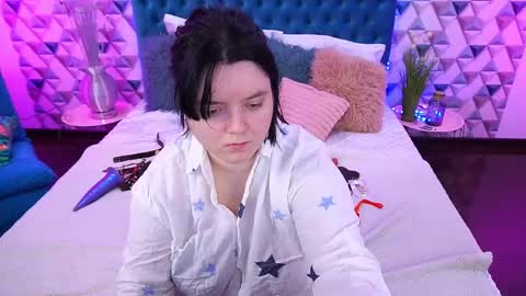 Snapshot of littleshyy chatting on April 2026 12:43:01 PM Masha online show from April 2026 12:43:01 PM