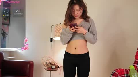 Ayumi or Yumi online show from April 2026 03:33:01 AM