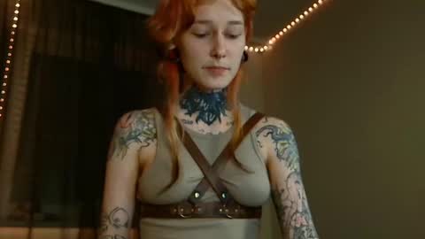 Niki  free tg channel with some photos gifs and info about streams  online show from February 2025 04:40:02 PM