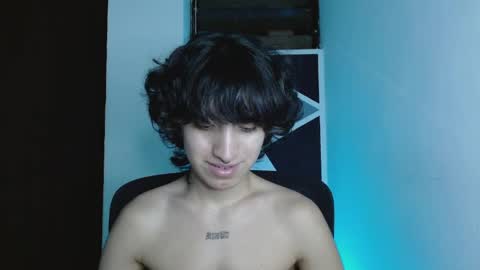 Snapshot of littlextrem chatting on May 2026 04:19:02 AM Eros online show from May 2026 04:19:02 AM