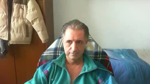 liuk53 online show from April 2026 01:20:02 PM