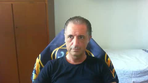 liuk53 online show from May 2026 11:50:02 AM